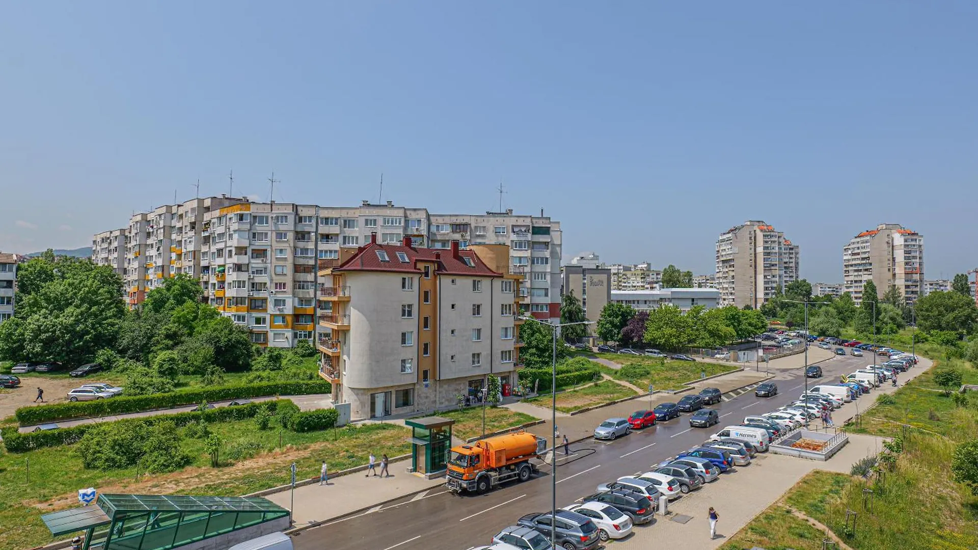 Brand New Vitosha View Apartment - Free Parking - Metro Access София